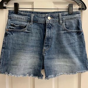 Cecilia Classic Short 
Newton / 26 
DL1961